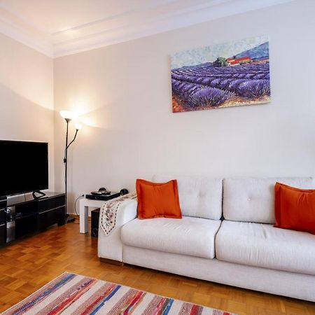 Cozy Flat Near Bagdat Street In Suadiye อิสตันบูล ภายนอก รูปภาพ