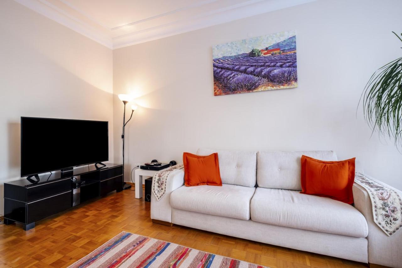 Cozy Flat Near Bagdat Street In Suadiye อิสตันบูล ภายนอก รูปภาพ
